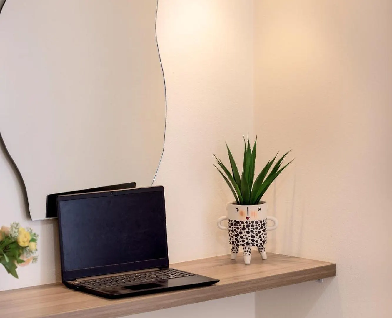 White Lily Apartment Rethymno