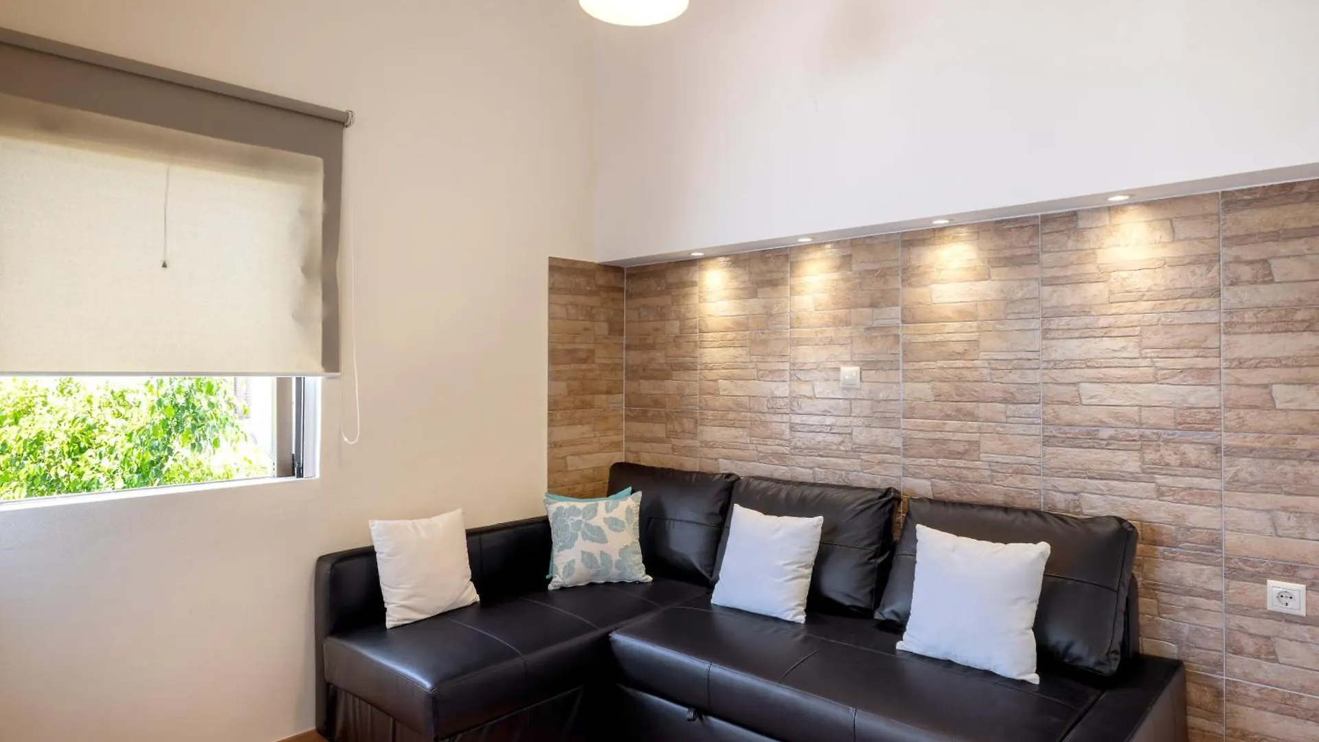 White Lily Apartment Rethymno  Greece